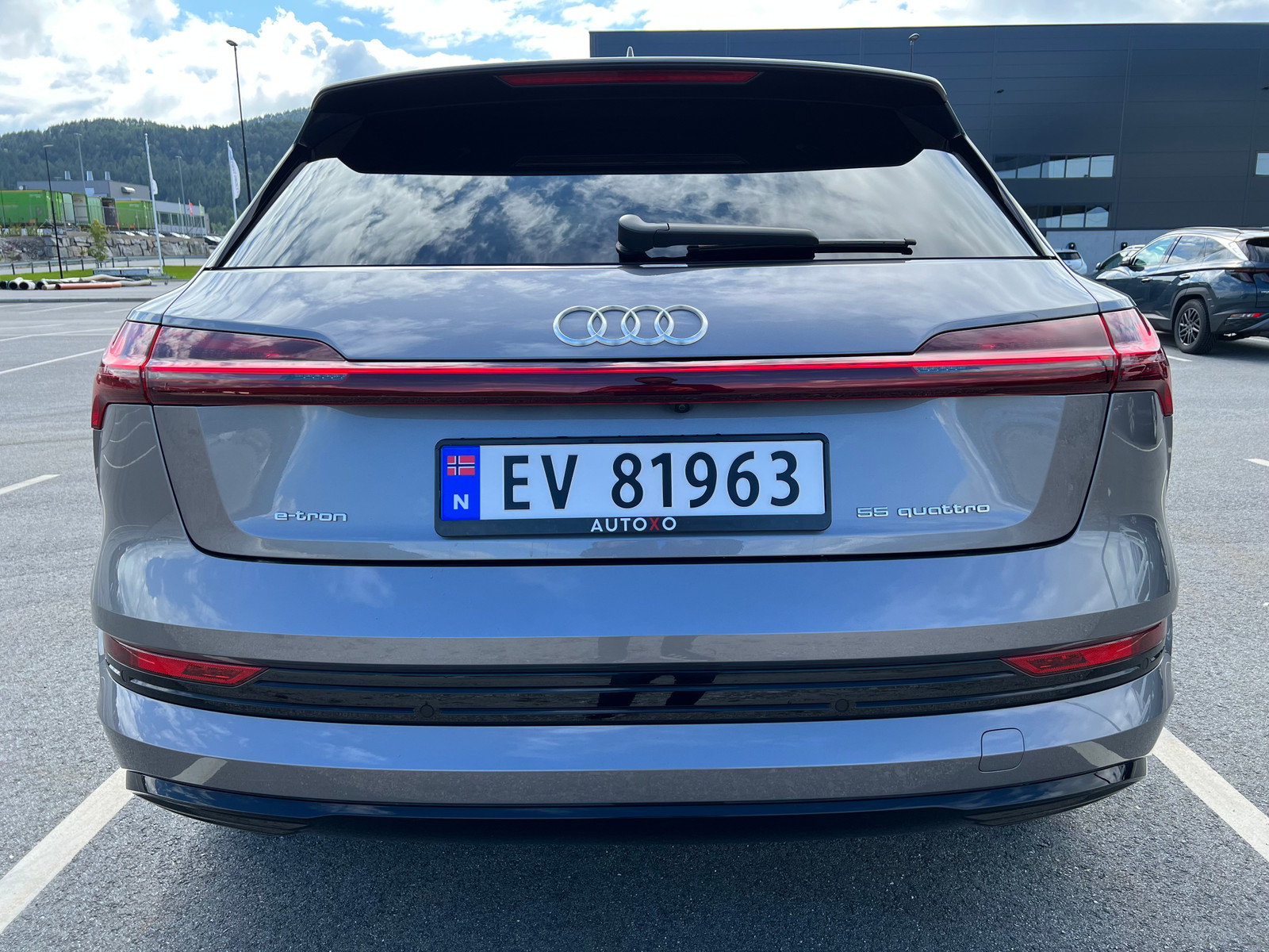 Audi e-tron