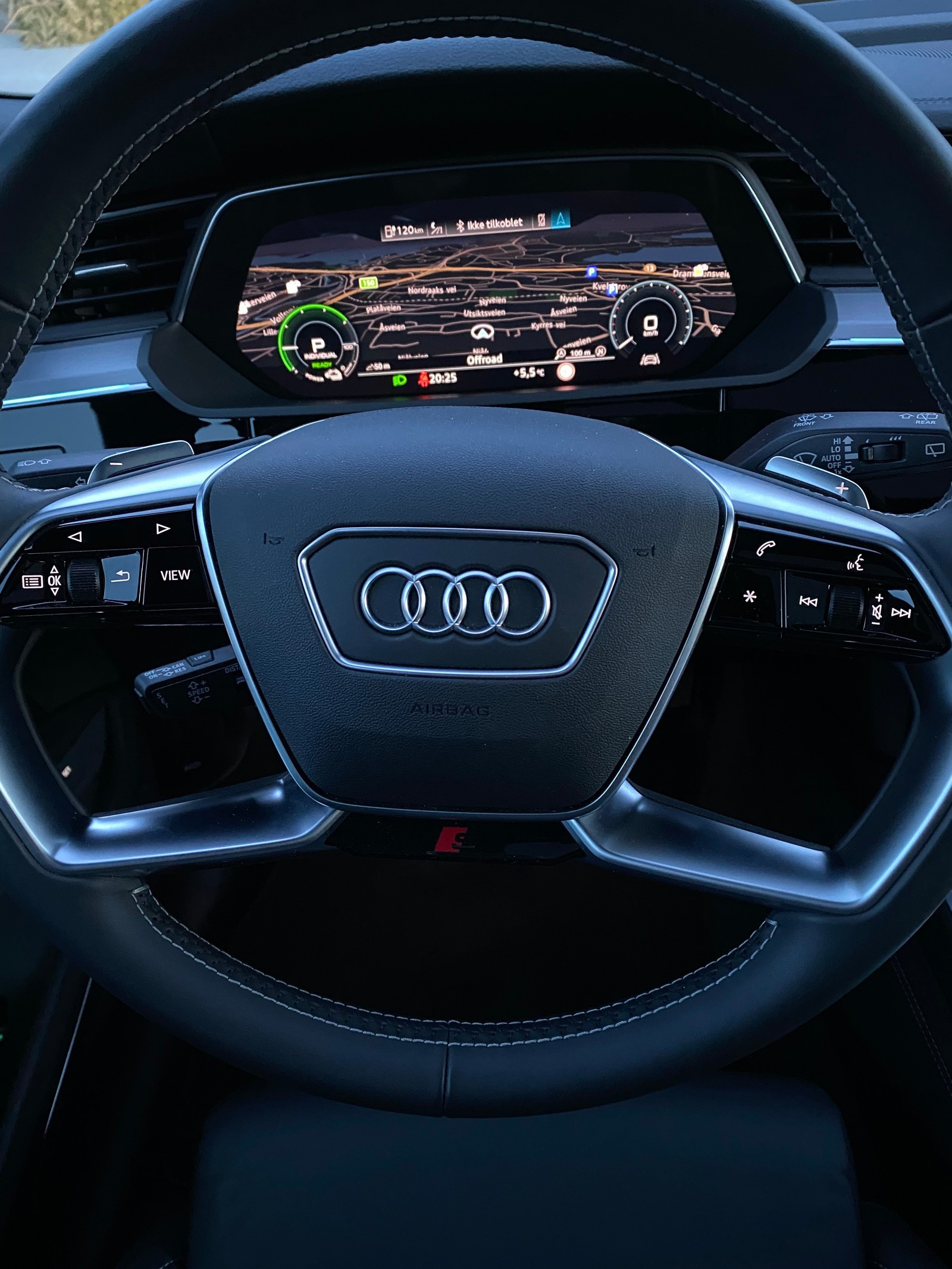 Audi e-tron