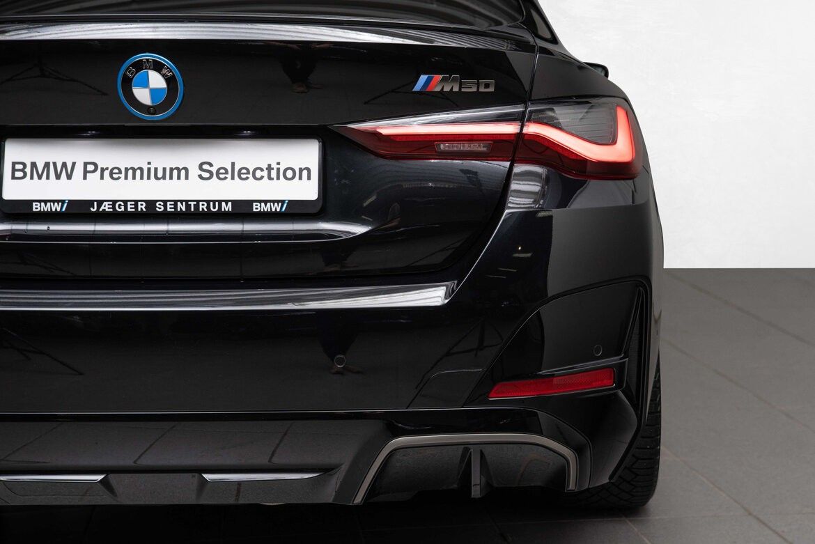 BMW i4 M50