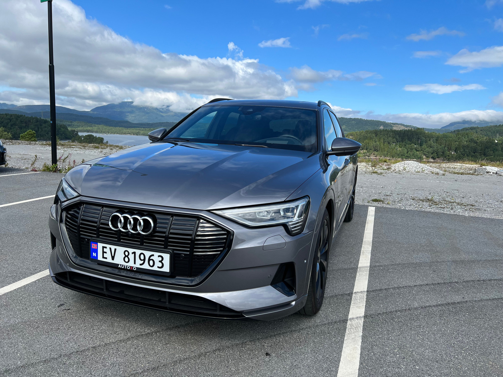 Audi e-tron