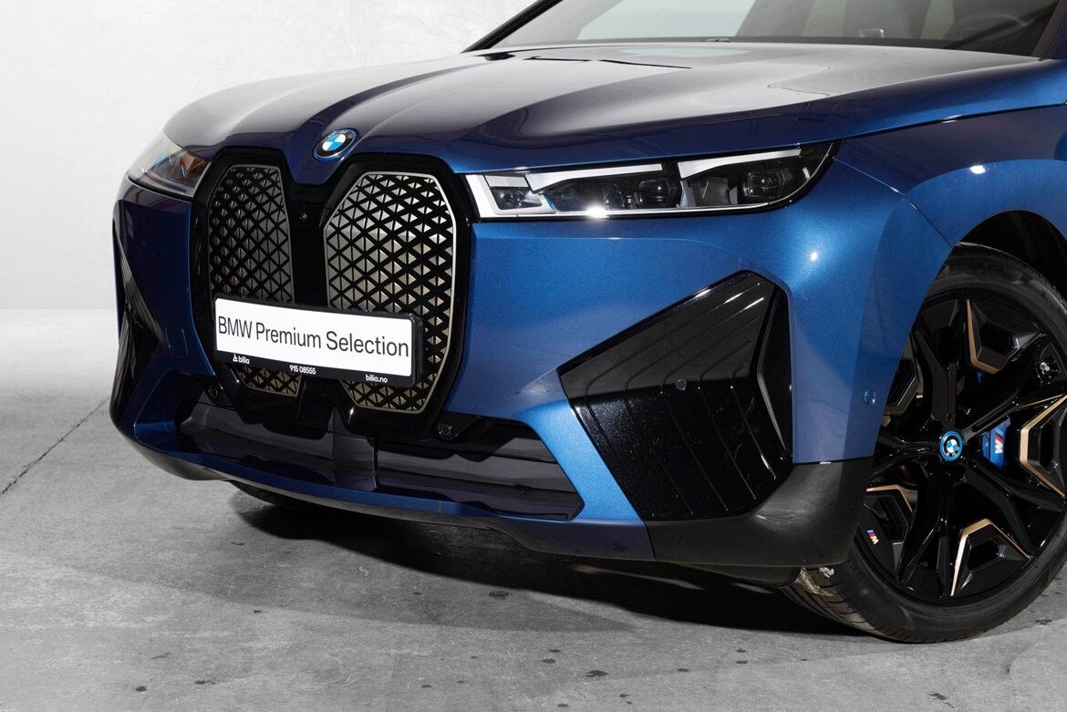 BMW iX M60