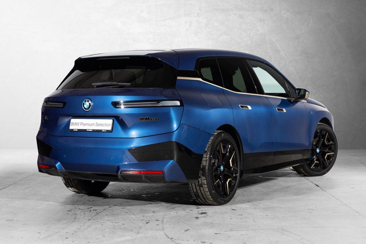 BMW iX M60
