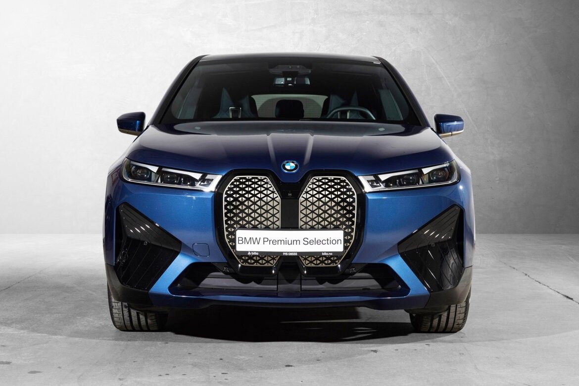 BMW iX M60