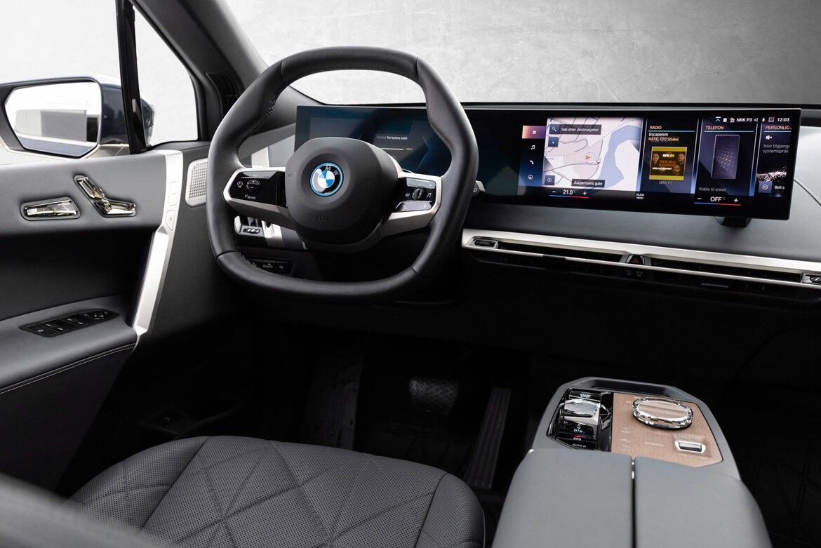 BMW iX M60