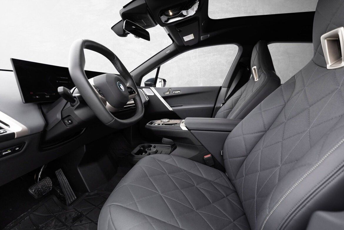 BMW iX M60