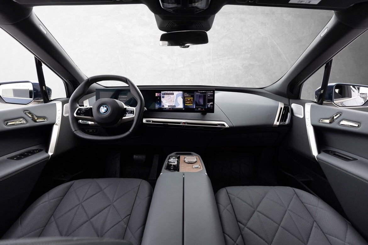 BMW iX M60