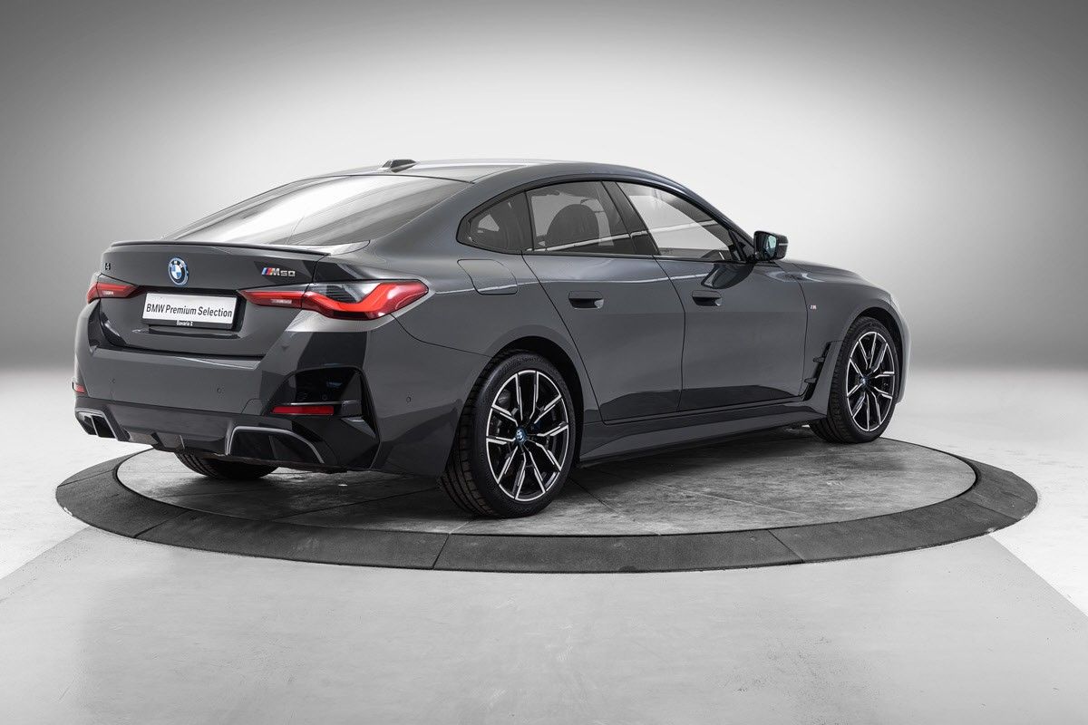 BMW i4 M50