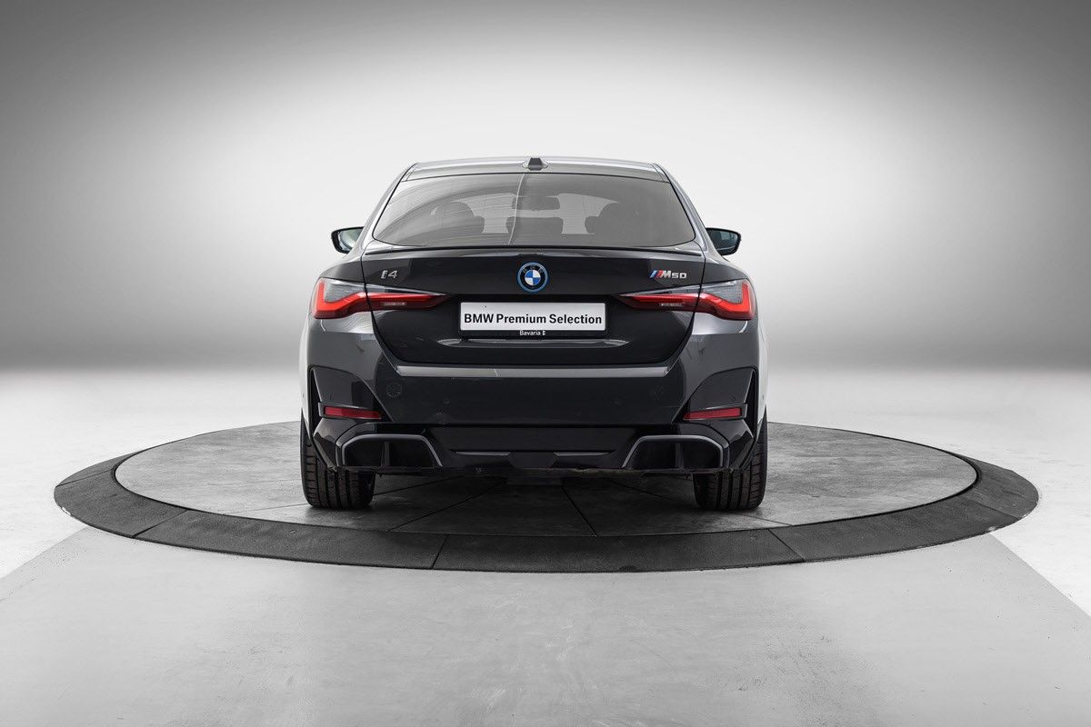 BMW i4 M50