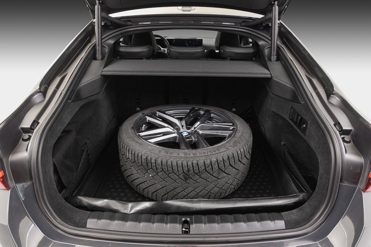 BMW i4 M50