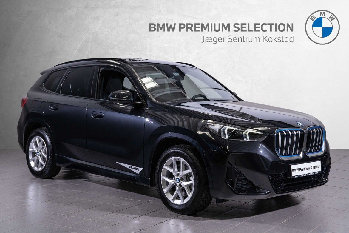 BMW iX1