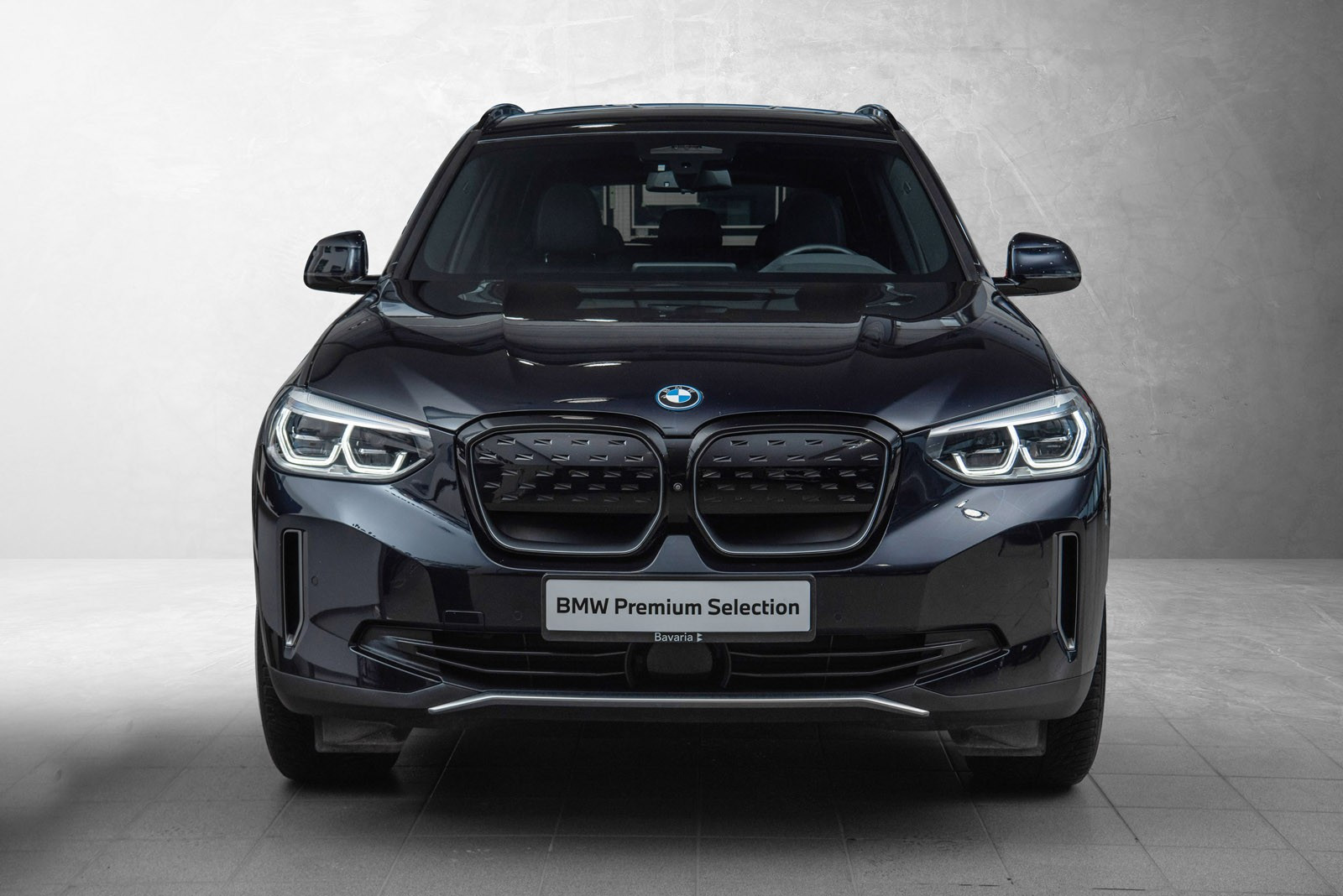 BMW iX3