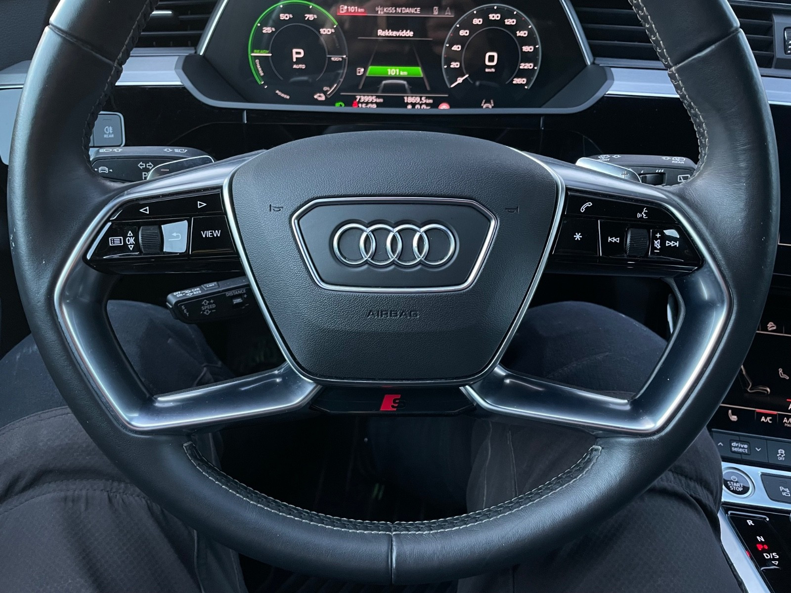 Audi e-tron