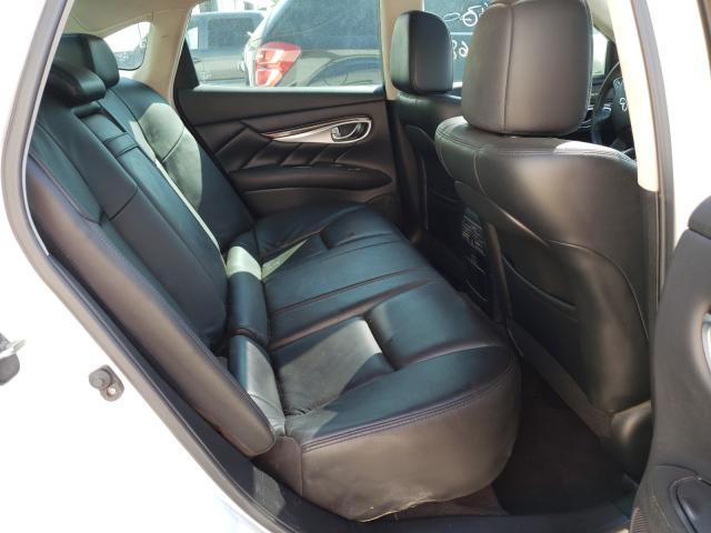 Infiniti Q70 3.7 2014