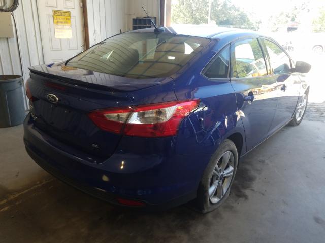Ford Focus SE 2012