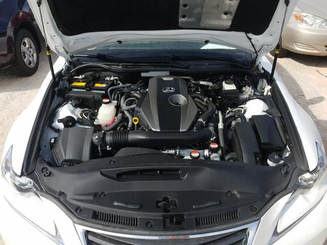 Lexus IS 200T 2016