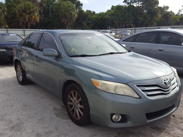 Toyota Camry Base 2010