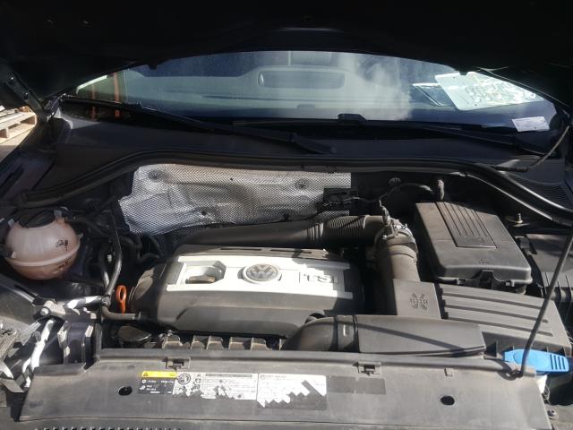 Volkswagen Tiguan S 2013
