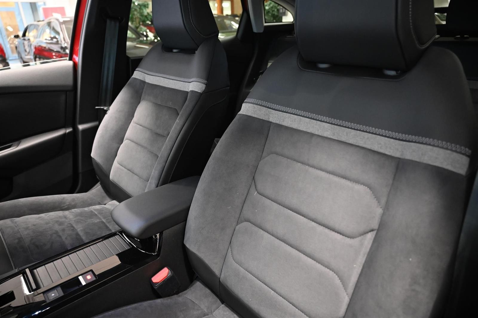 Citroen E-C4