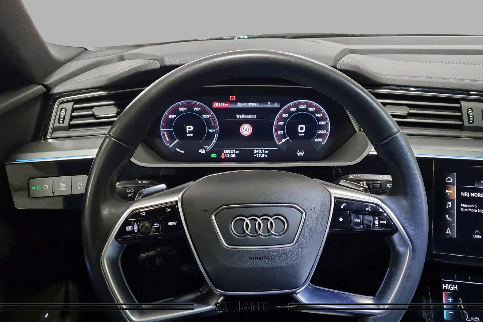 Audi e-tron