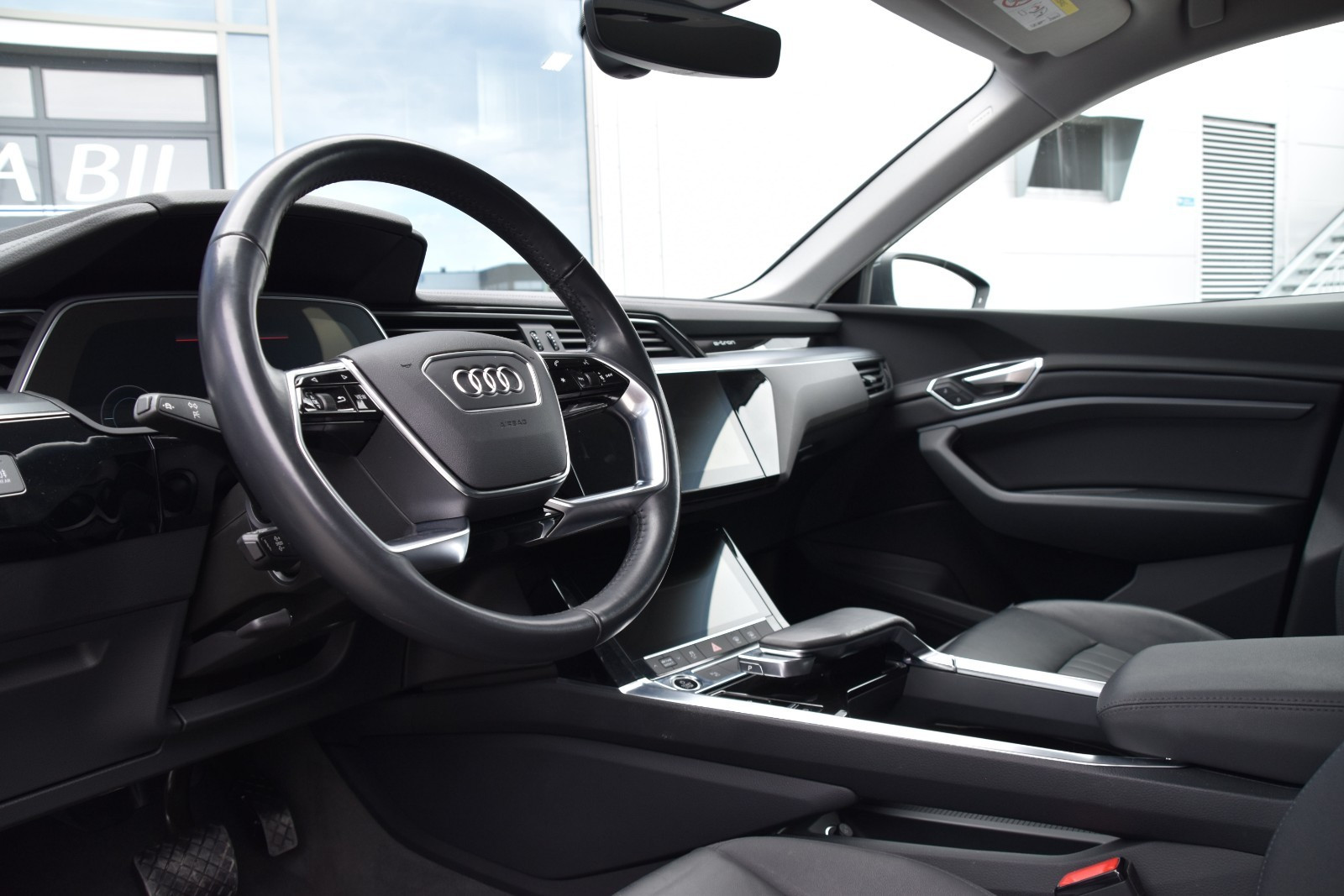 Audi e-tron