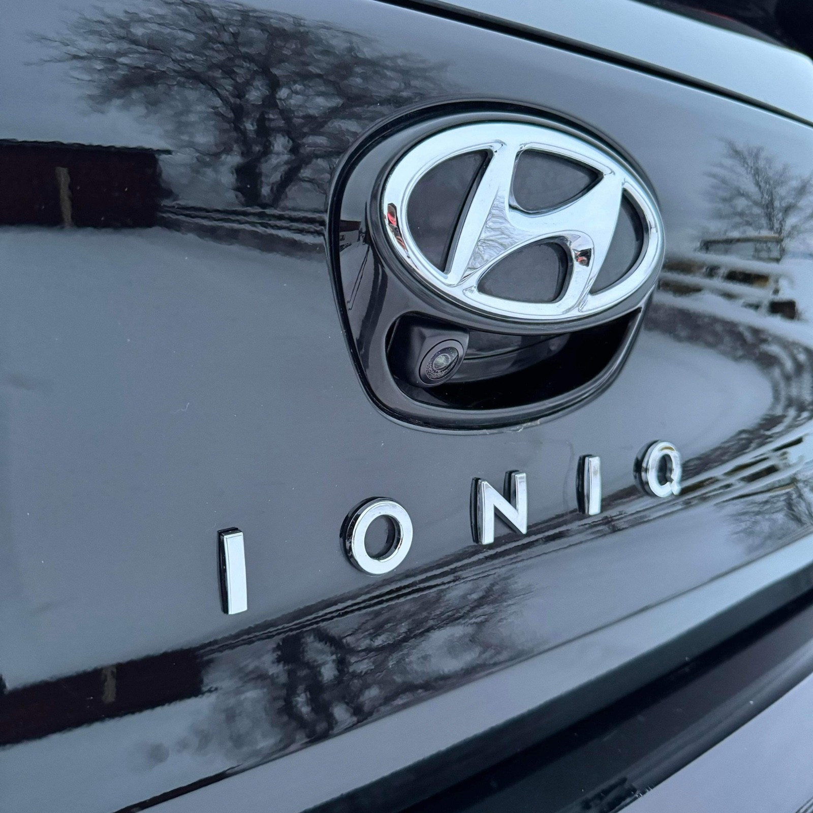 Hyundai IONIQ