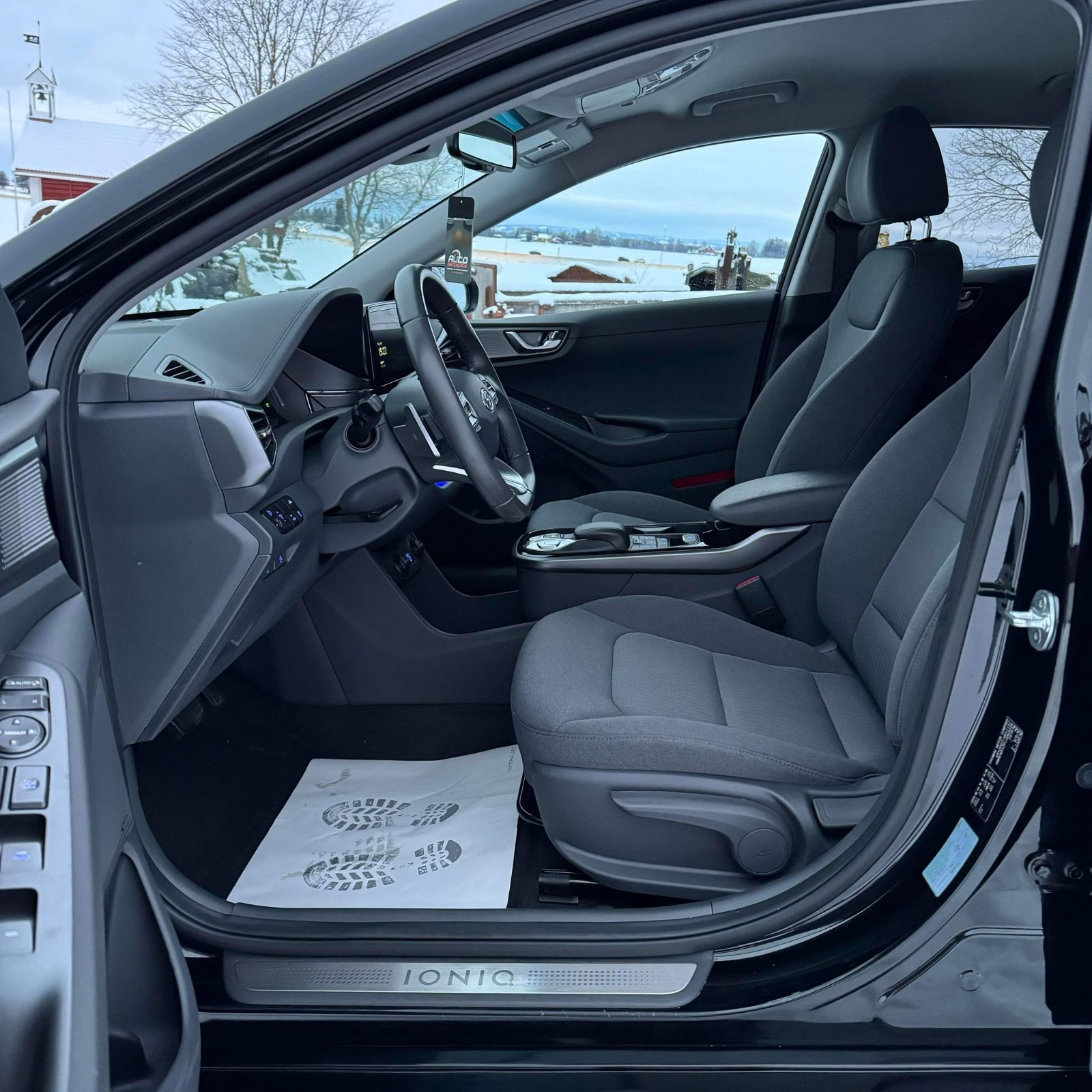 Hyundai IONIQ