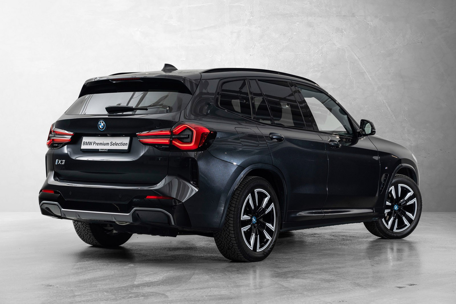 BMW iX3