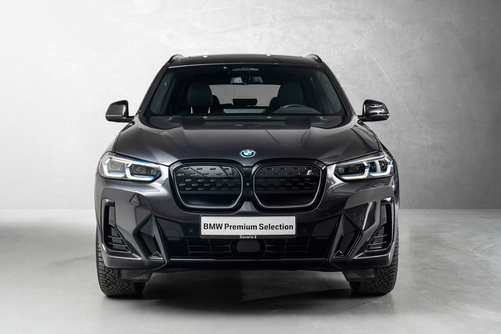 BMW iX3