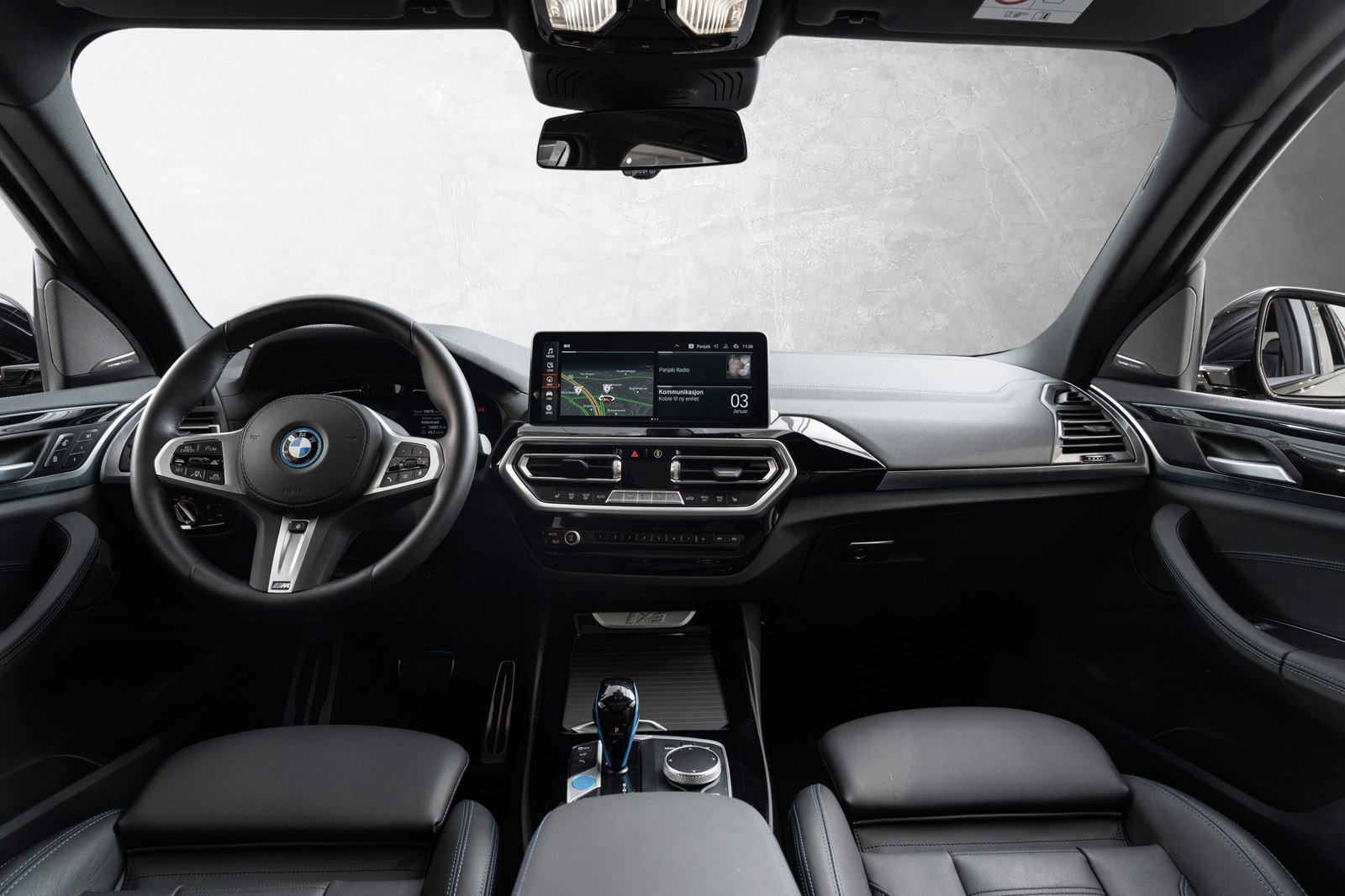 BMW iX3