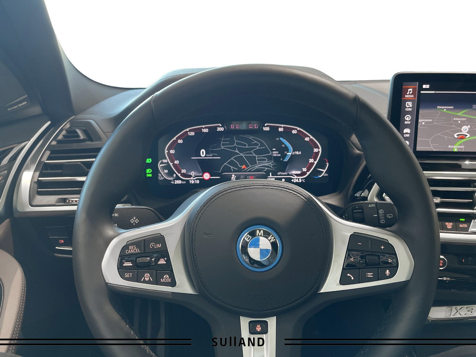 BMW iX3