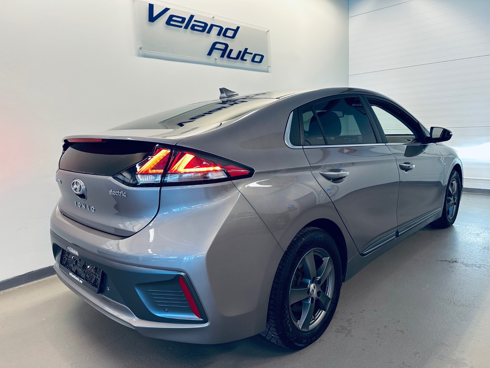 Hyundai IONIQ