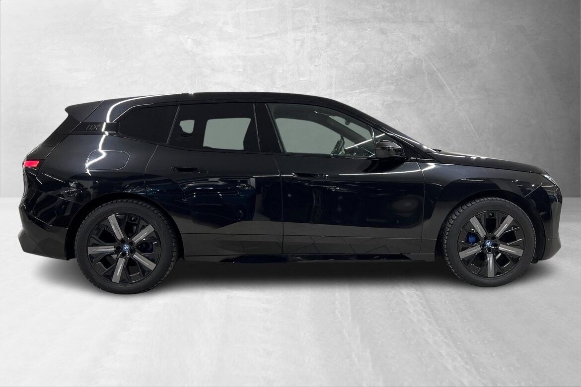BMW iX xDrive 50