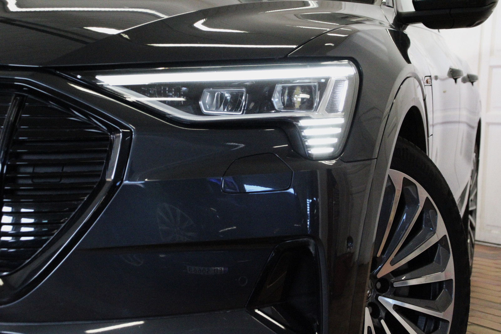 Audi e-tron