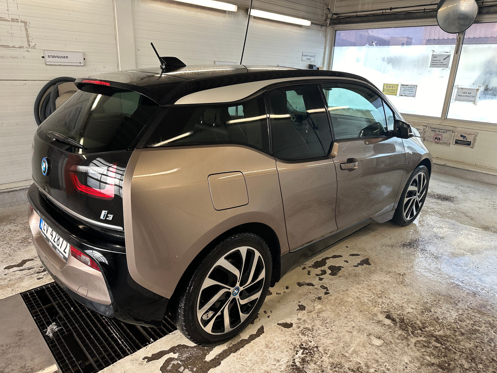 BMW i3
