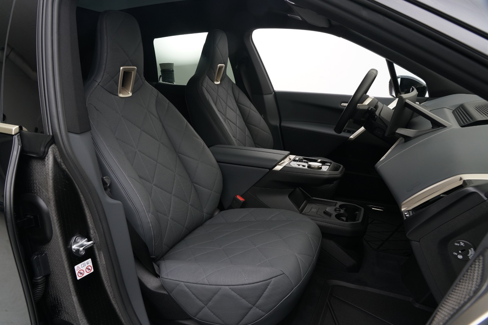 BMW iX M60