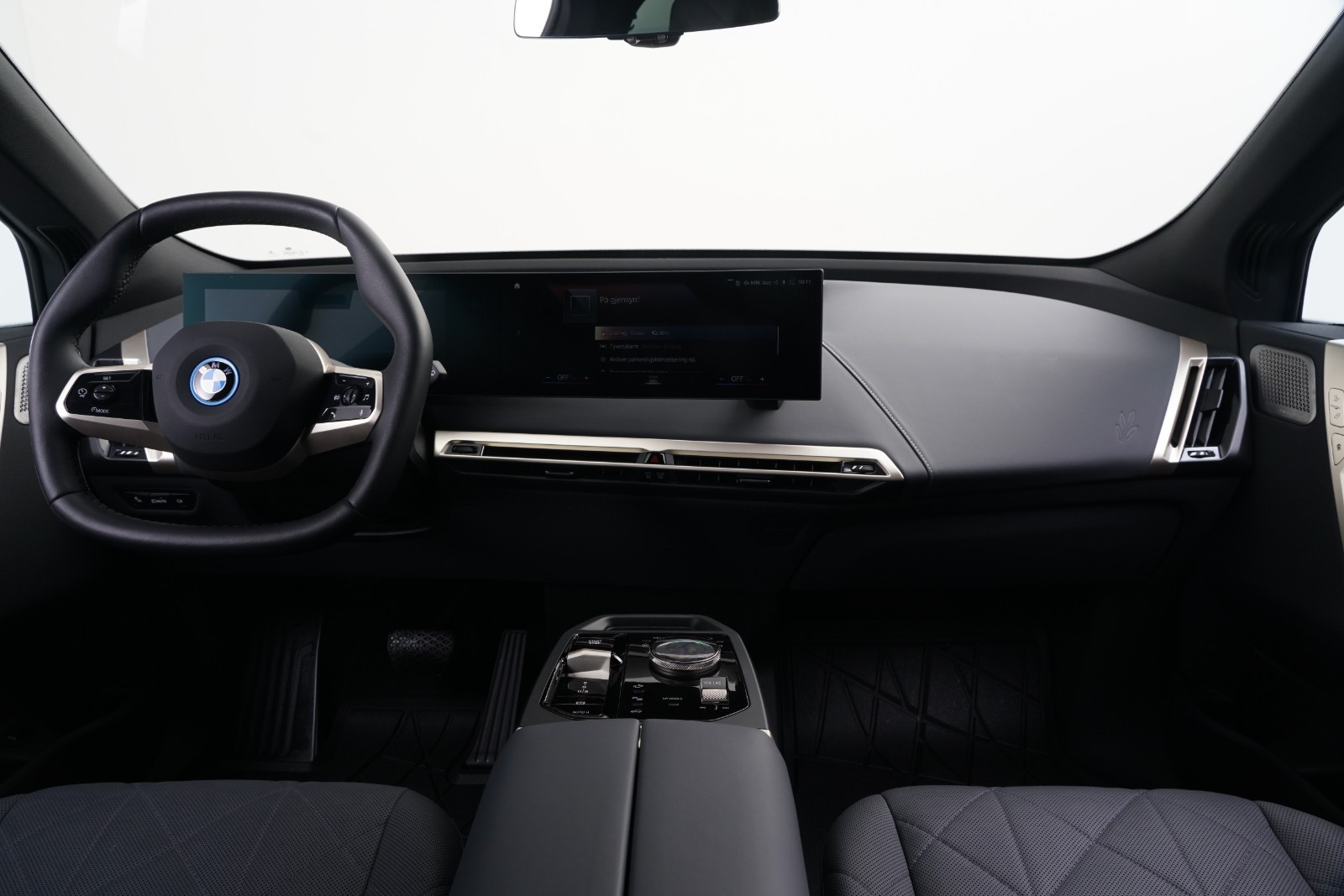 BMW iX M60