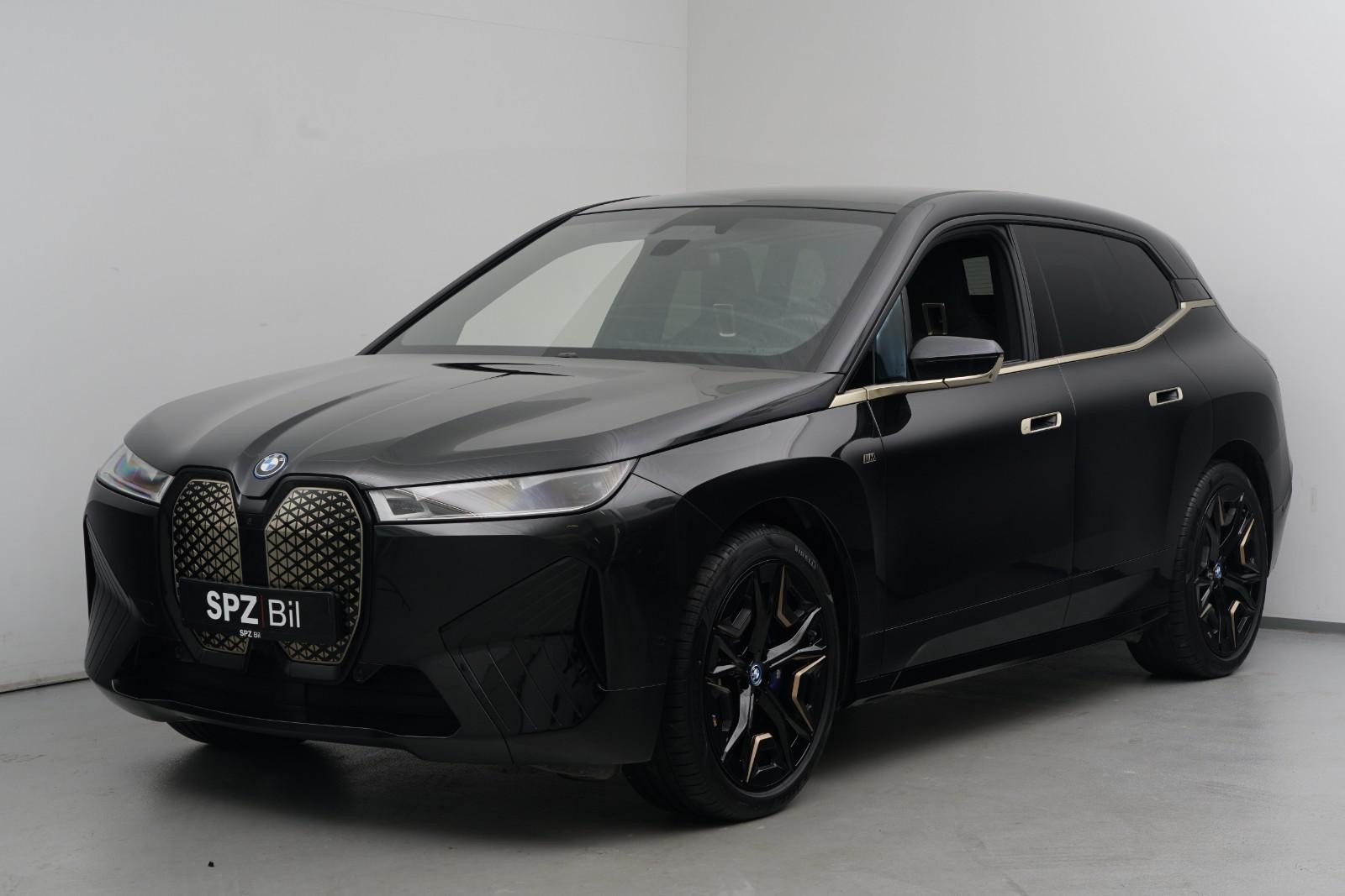 BMW iX M60