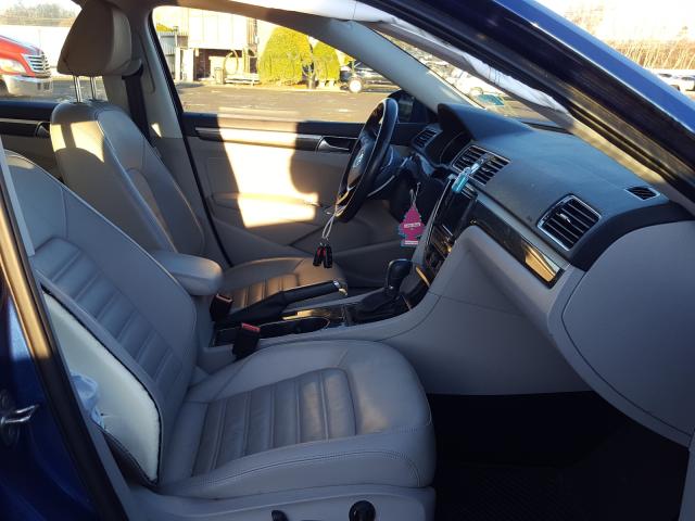Volkswagen Passat SEL 2016
