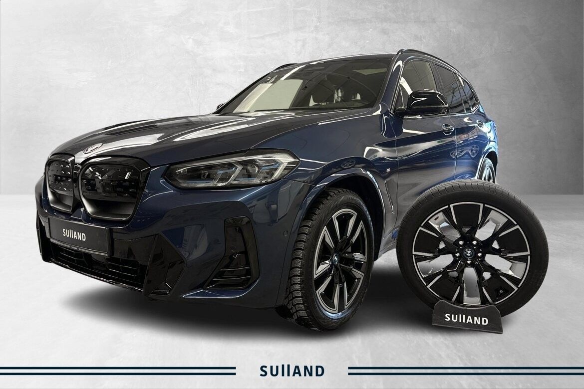 BMW iX3