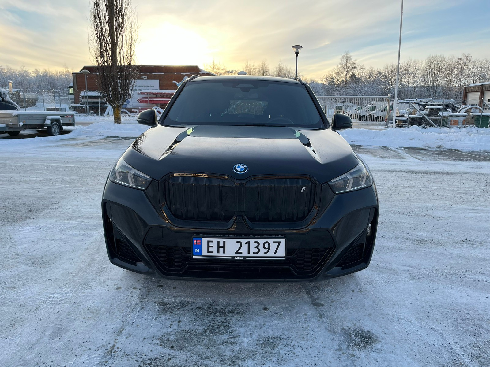 BMW iX1