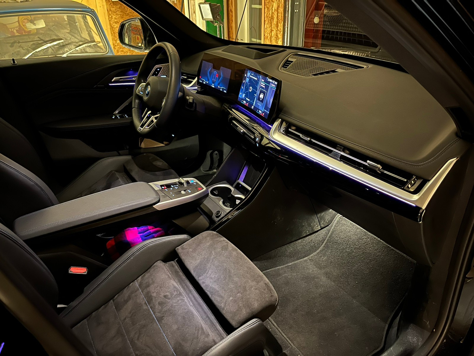 BMW iX1