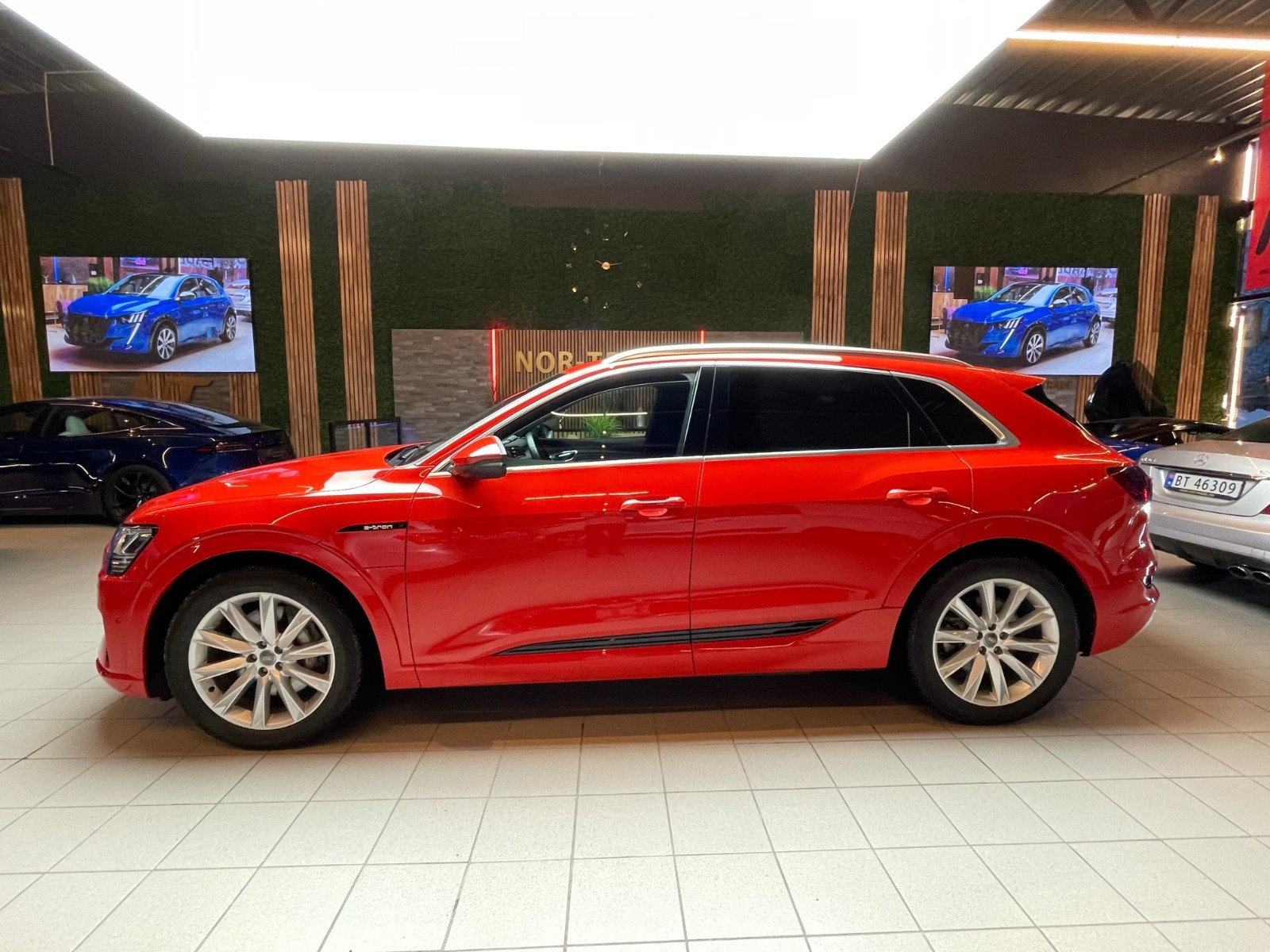 Audi e-tron