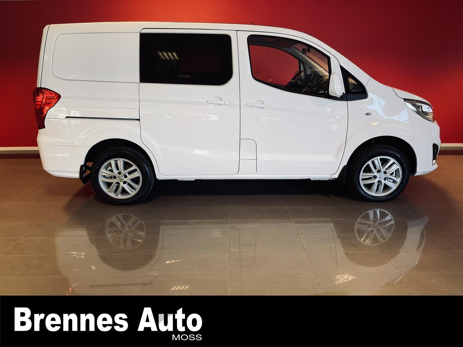 BYD T3