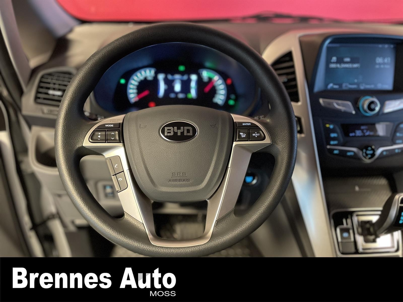 BYD T3