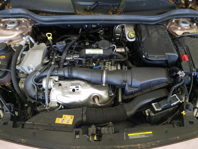 Infiniti QX30 Base 2017