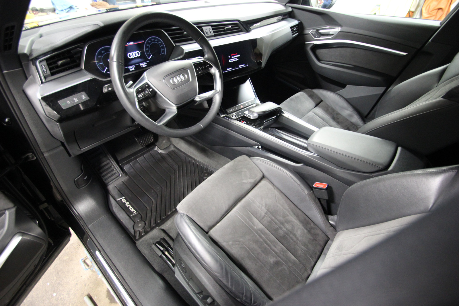 Audi e-tron