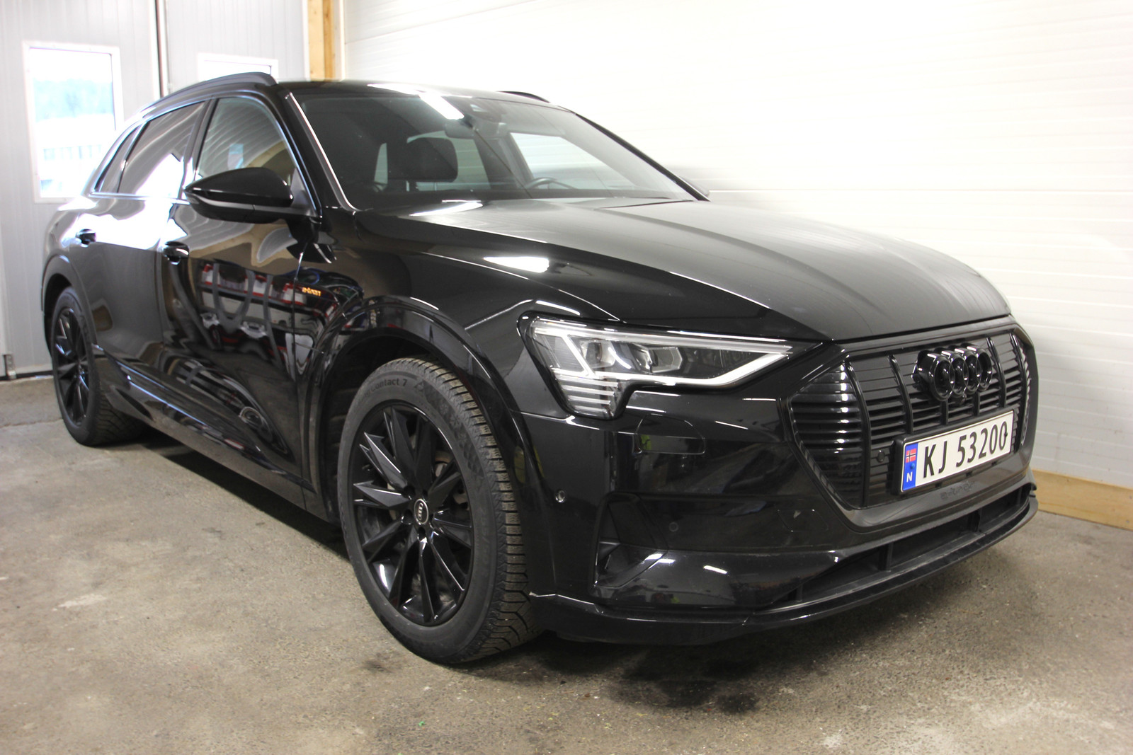 Audi e-tron