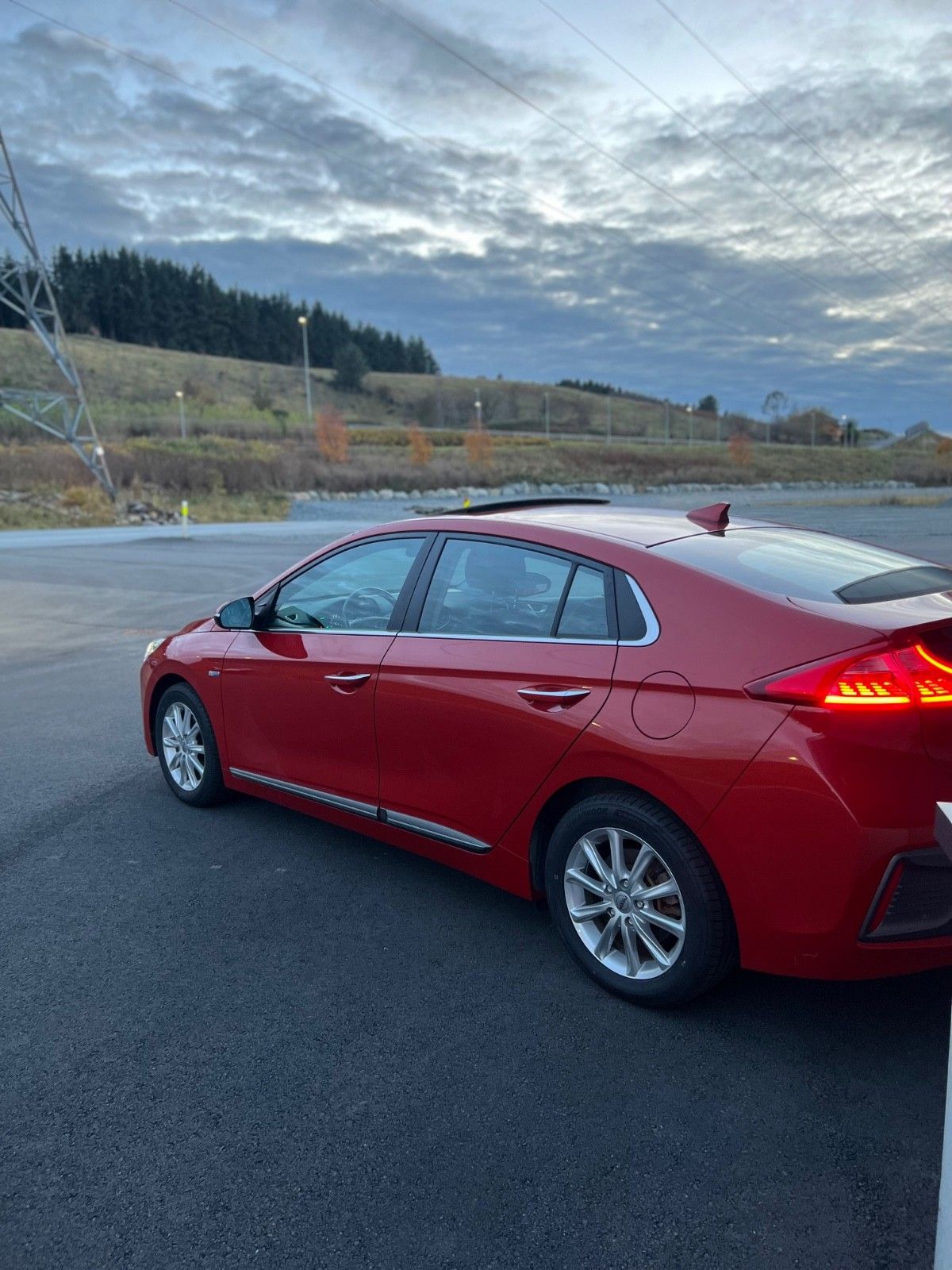 Hyundai IONIQ