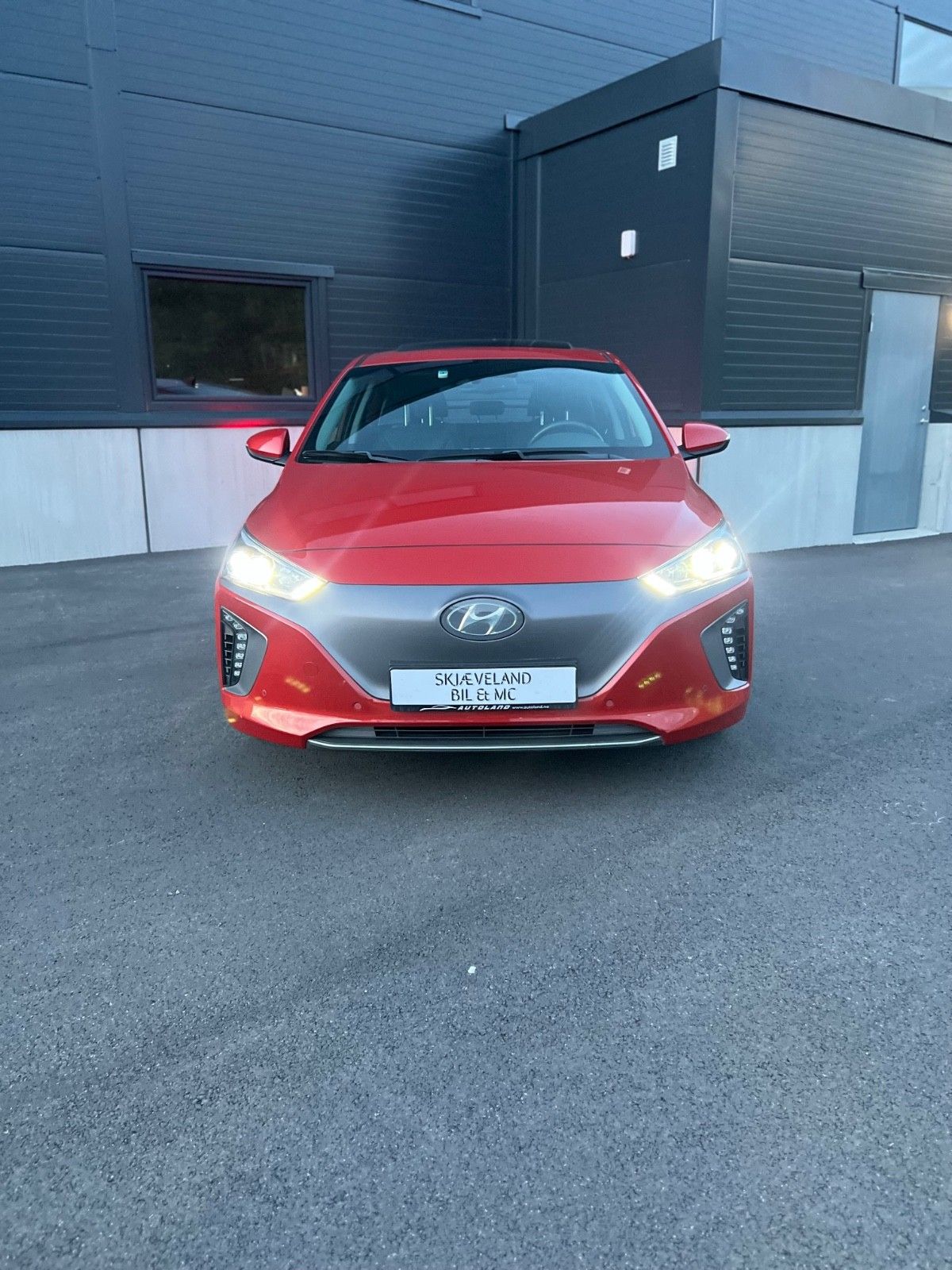 Hyundai IONIQ