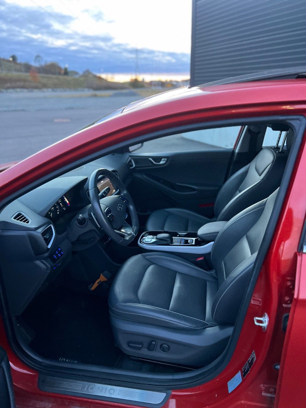 Hyundai IONIQ
